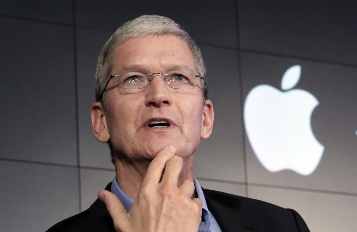 Tim Cook stepping down as CEO of Apple and transitioning to Executive Chairman